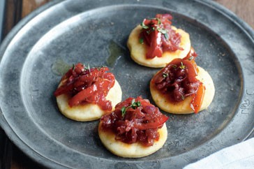 Little onion tarts