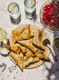 Little pea & potato samosas