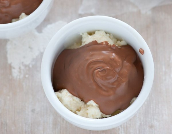 Little ricotta & milk chocolate puddings
