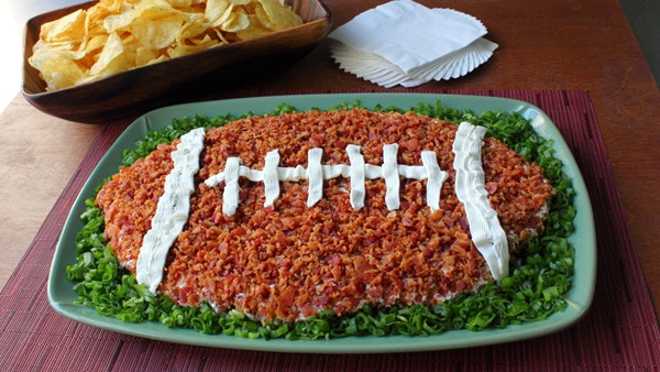 “Loaded baked potato” Super Bowl dip