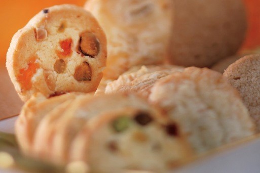 Loaded nut slices