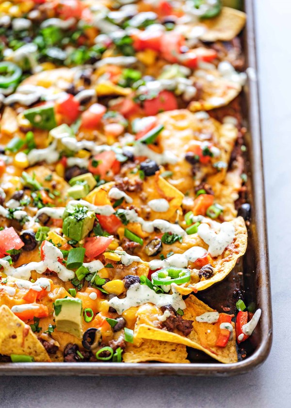Loaded sheet pan nachos
