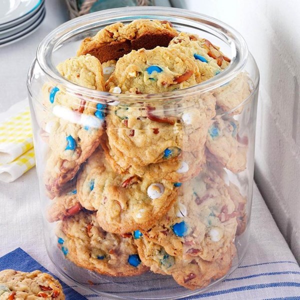 Loaded-up pretzel cookies