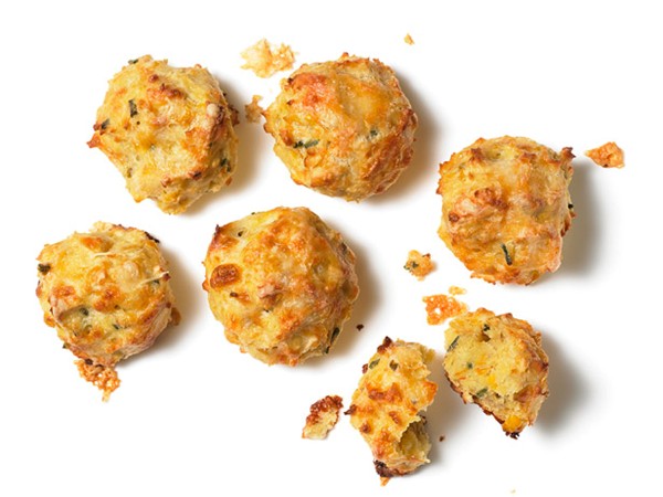 Loan's cheesy corn puffs