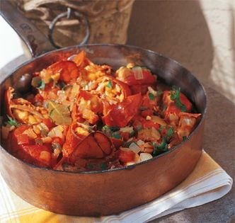 Lobster in spicy tomato sauce (Longostas enchiladas)