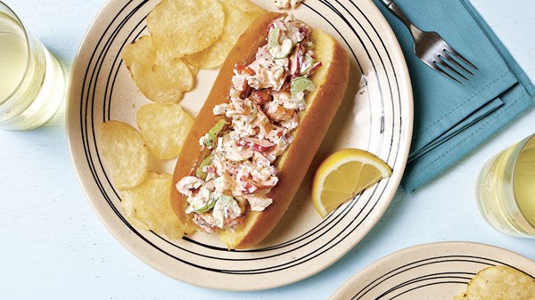 Lobster rolls with fresh dill