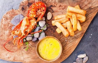 Lobster, triple-cooked chips and Béarnaise sauce