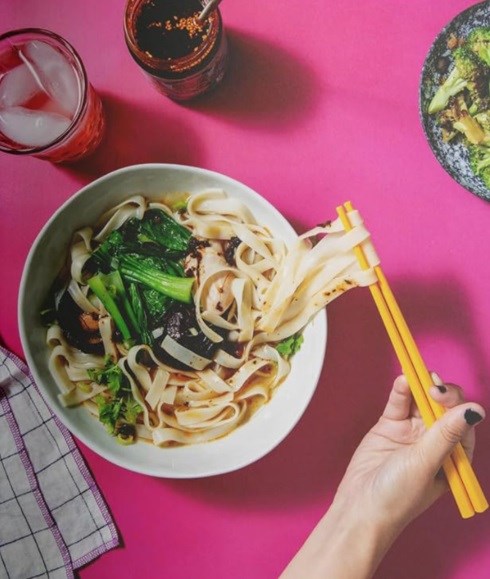 Long-life noodles in broth