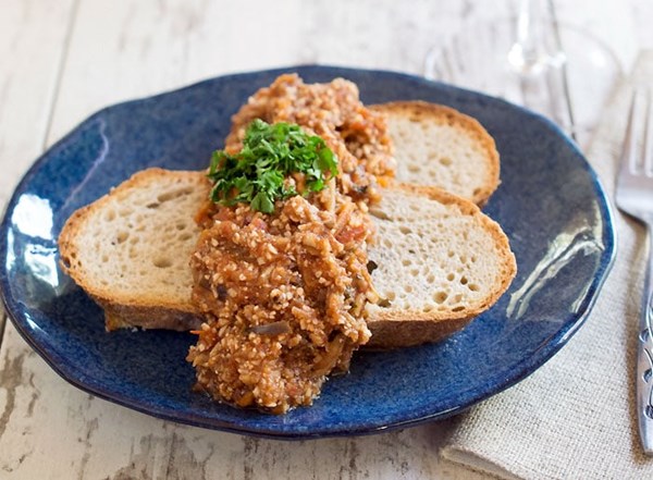 Lots o' veggies Bolognese