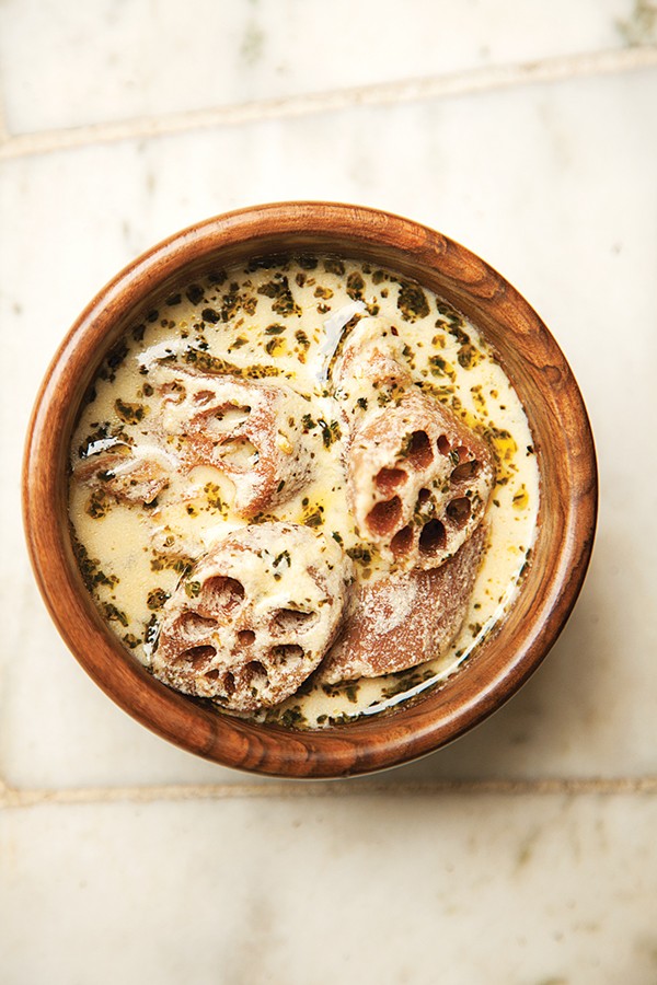 Lotus root in yogurt sauce (Nadru yakhni)