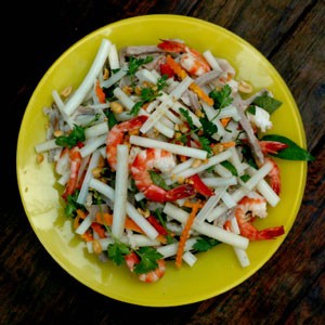 Lotus stem salad (Goi ngó sen)