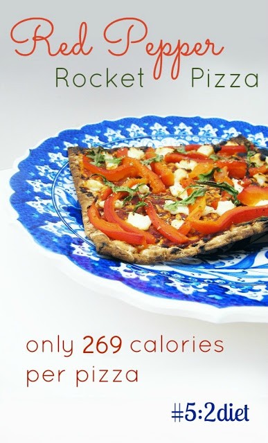 Low calorie red pepper & rocket (arugula) pizza