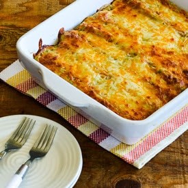 Low-carb green chile chicken enchilada casserole