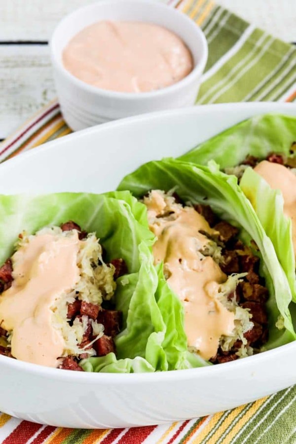 Low-carb reuben sandwich cabbage cups