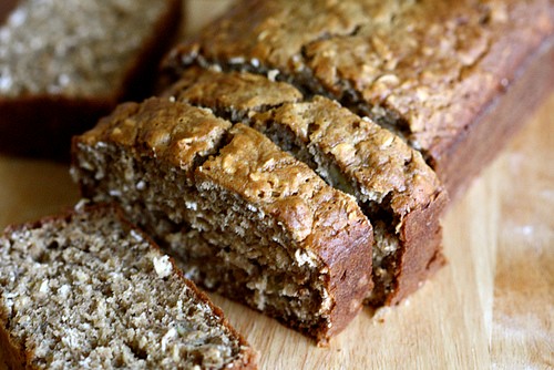 Low fat oatmeal banana bread