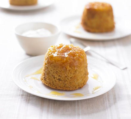 Low-fat treacle sponge