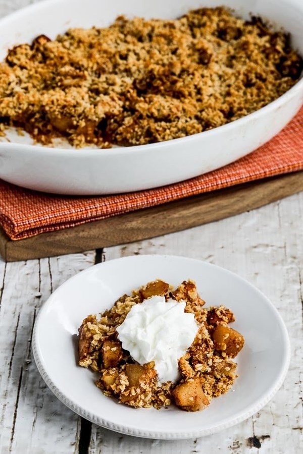 Low-sugar apple crisp