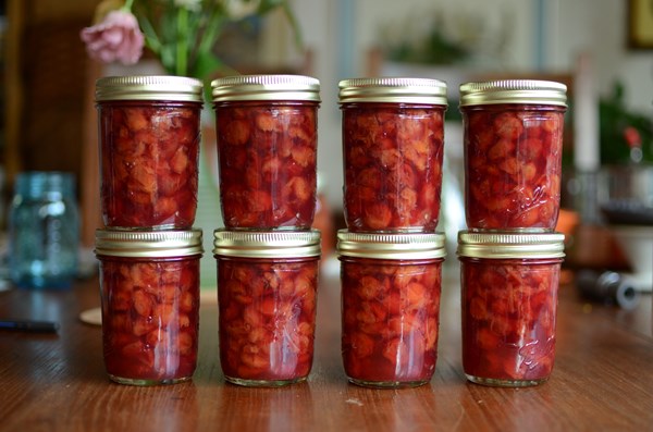 Low sugar sour cherry jam