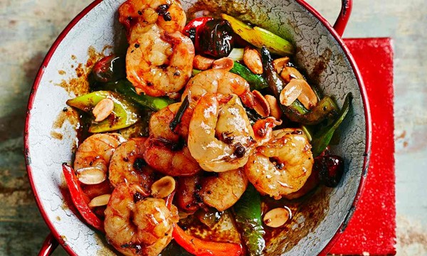 Lucky Peach’s kung pao prawns
