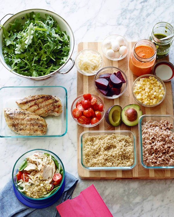 Lunch 101 {assembly line style}