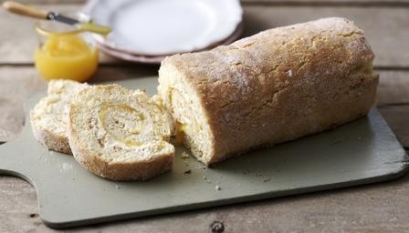 Luscious lemon Swiss roll