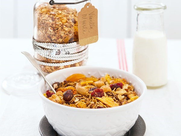 Luxury vanilla & malt toasted muesli