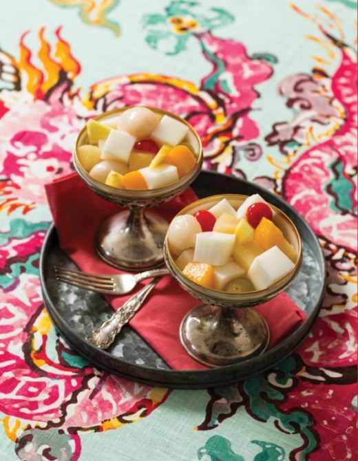 Lychee fruit cocktail with almond gelatin
