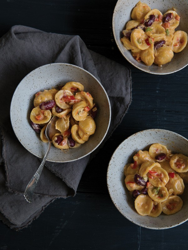 Mac & chili & cheese