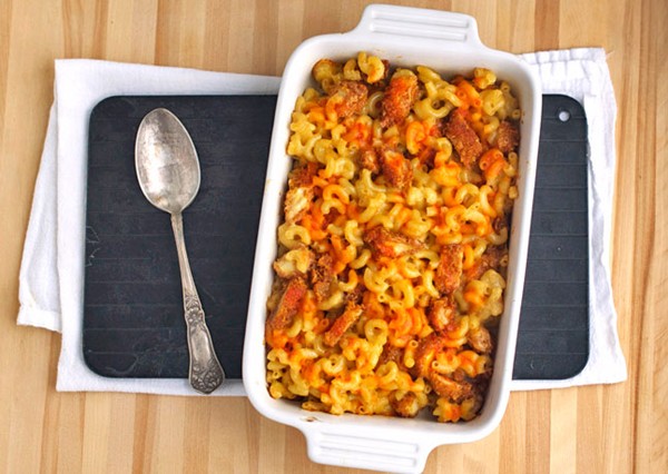 Mac and cheese with Buffalo chicken