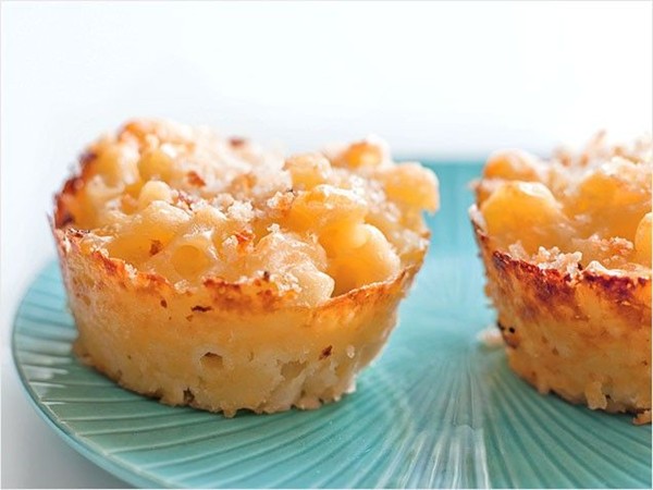 Mac-n-cheese muffins