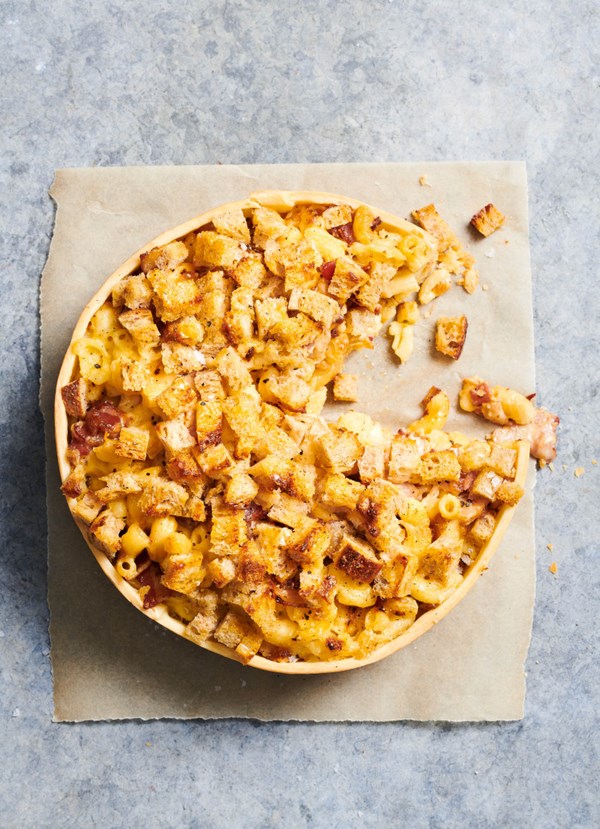 Mac 'n' cheese pie
