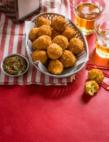 Mac 'n' three-cheese balls