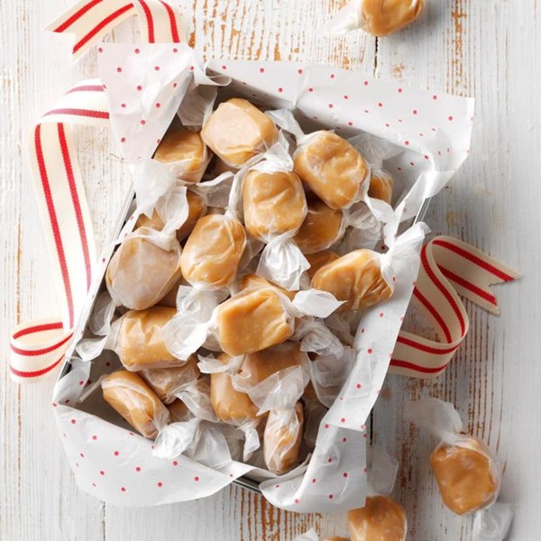 Macadamia & coconut caramels 