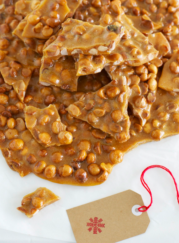 Macadamia brittle