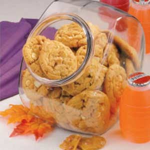 Macadamia chip cookies