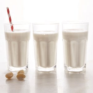 Macadamia milk