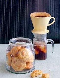 Macadamia nut cookies