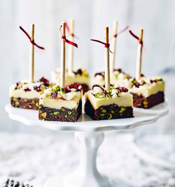 Macadamia, pistachio and cranberry choc cubes