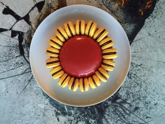 Macaron chocolate tart
