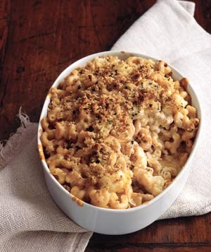 Macaroni and cheese with cauliflower