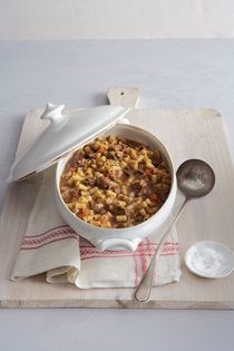 Maccheroni soup with sausage and porcini