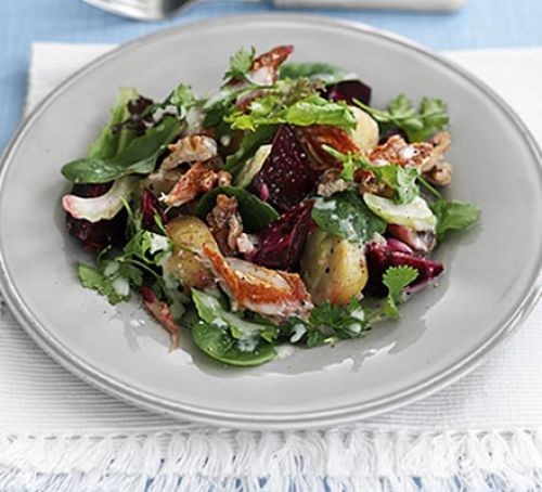 Mackerel & beetroot salad