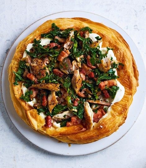 Mackerel and kale puff pastry tart