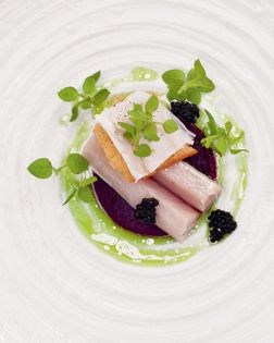 Mackerel/beetroot/horseradish