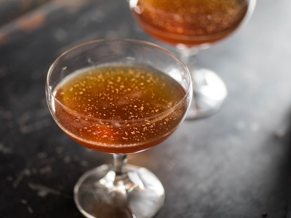 Madeira and lemon cocktail (Shagbark's sangaree)