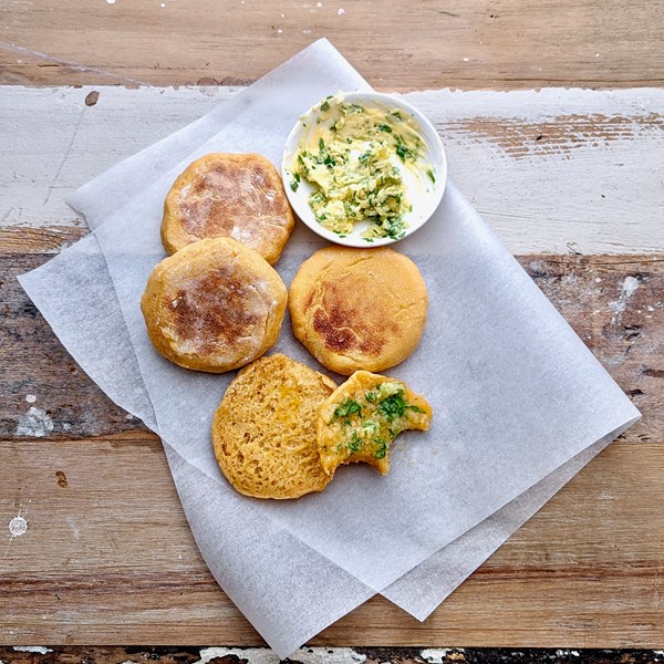 Madeiran flatbreads (Bolo do caco)