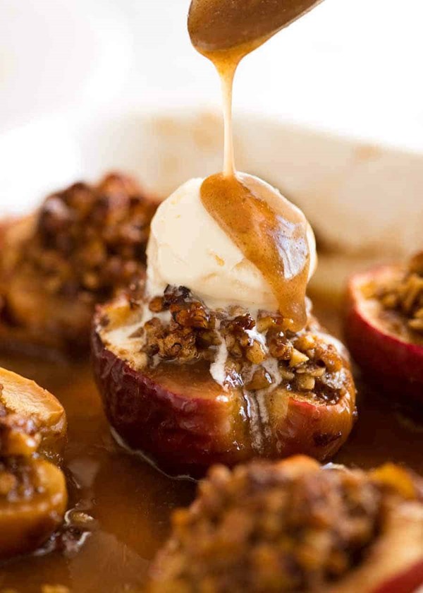 Magic caramel self saucing baked apples