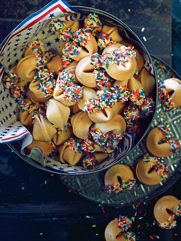 Magic magnetic cookies