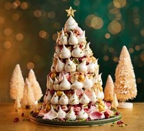 Magical meringue tree with winter berry compote