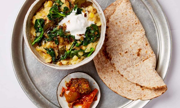 Maharastrian tamarind and spinach dal